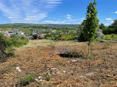 Opportunité : Terrain Visan 1616 m², Parcelle Trapézoïdale - foto 2