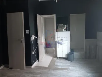 Espace Commercial à Louer, Quartier Visoianu, Iași - foto 6