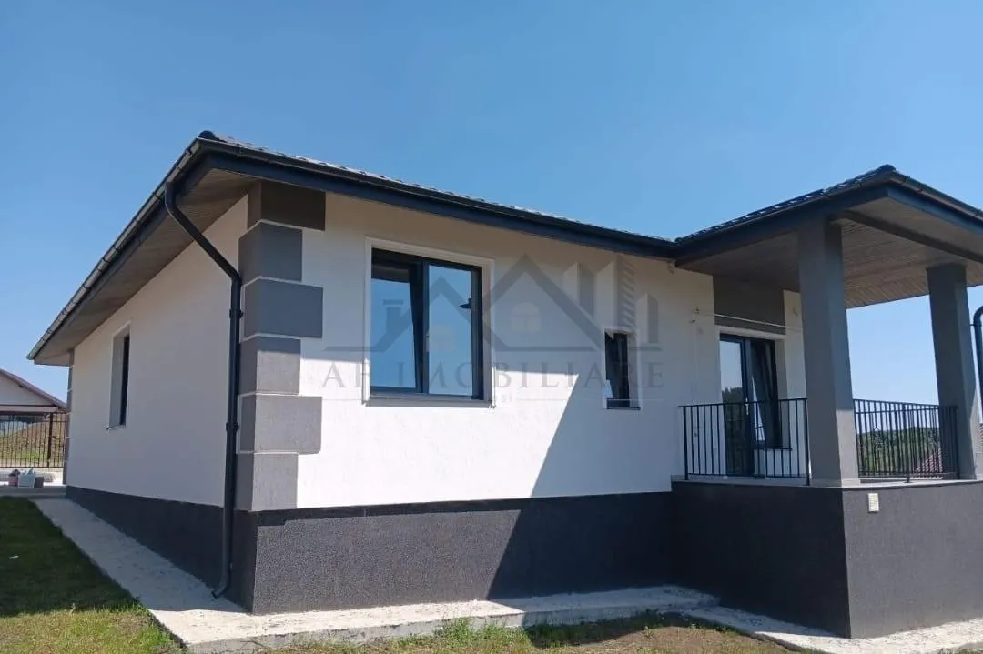 Valea Adanca Single-Storey House, 4 Bedrooms, 104sqm, 440sqm Plot - foto 1
