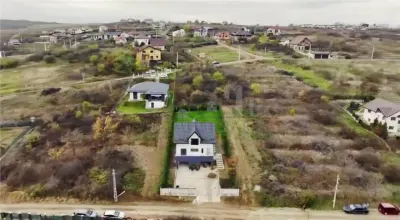 Villa à Vendre avec Vue Panoramique sur la Forêt - Barnova