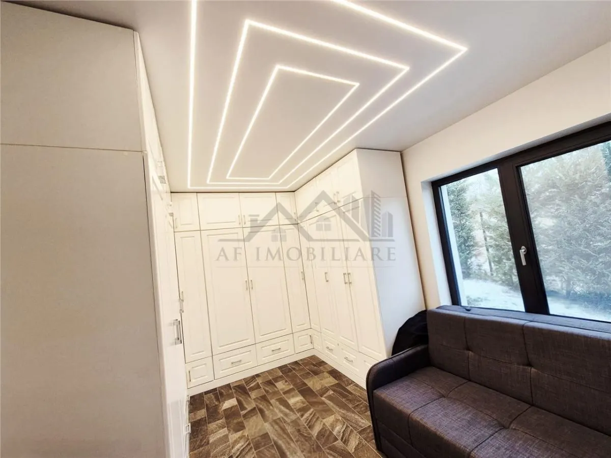 Villa à Vendre avec Vue Panoramique sur la Forêt - foto 14