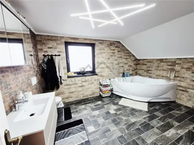 Villa à Vendre avec Vue Panoramique sur la Forêt - foto 16