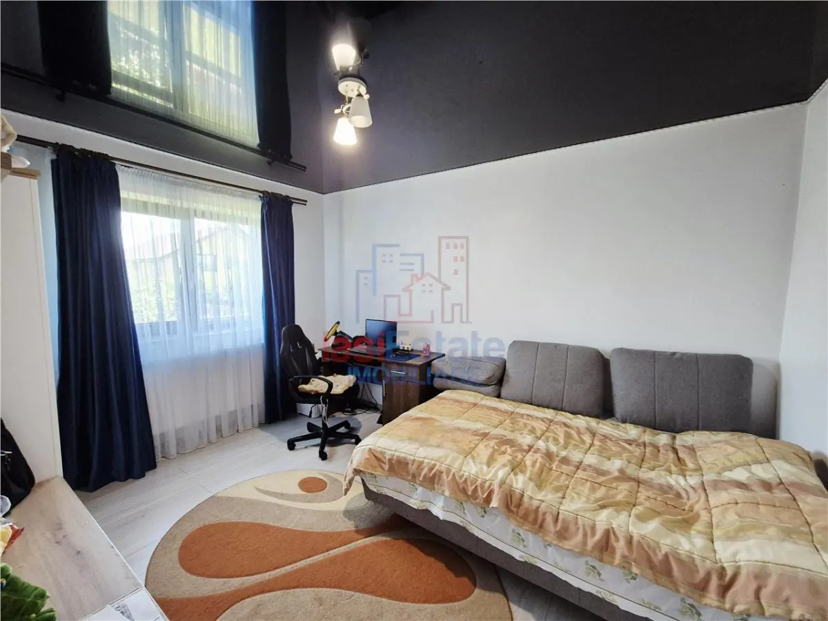 Maison Individuelle à Vendre à Aroneanu - foto 7