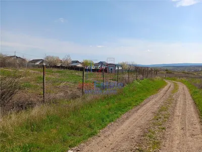 Vorovesti Terrain 500 m², à 50m de la Route Principale - foto 2