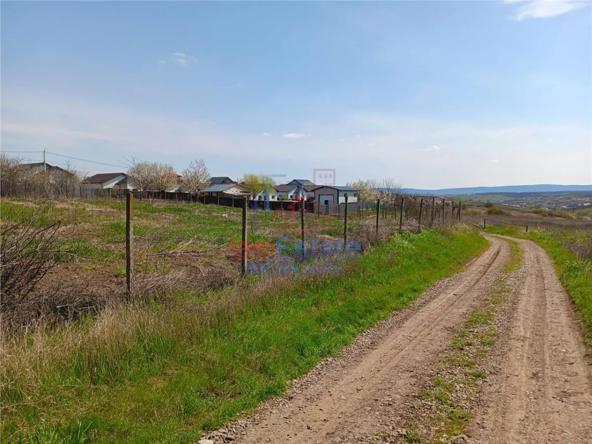 Vorovesti Terrain 500 m², à 50m de la Route Principale - foto 2