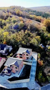 House for Sale with Outstanding Views in Tomești - foto 10