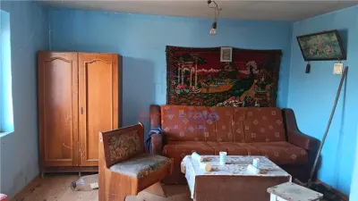Village Cercu, Barnova: Terrain de 3,000 m² avec Constructions Anciennes - foto 11