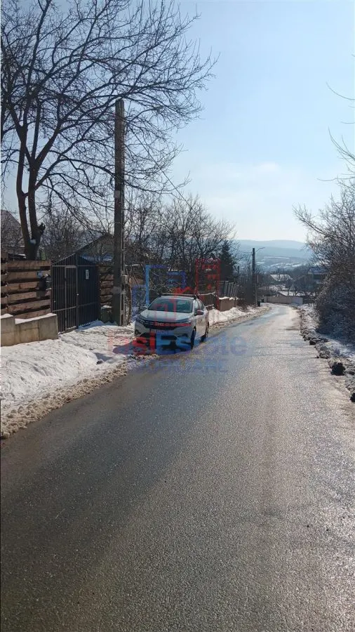 Village Cercu, Barnova: Terrain de 3,000 m² avec Constructions Anciennes - foto 5