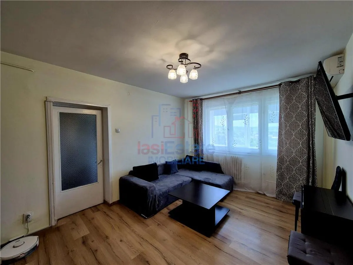 Appartement Lumineux de 3 Pièces avec Vue Remarquable à Tătărași - foto 2