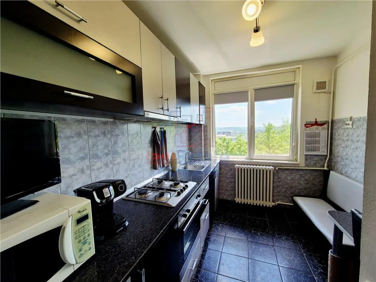 Appartement Lumineux de 3 Pièces avec Vue Remarquable à Tătărași - foto 12