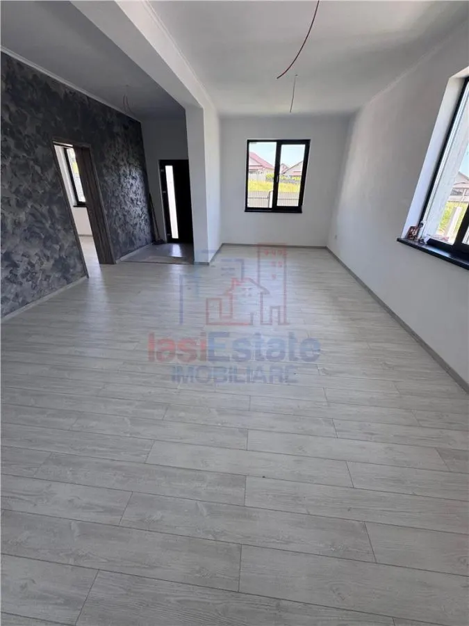 Maison d'Exception 4 Chambres avec 2 Salles de Bain, Cave et Terrasse à Valea Adanca - foto 4