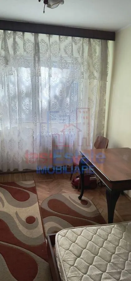 Appartement Trois Chambres, Tătărași - foto 4