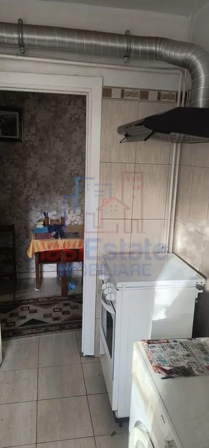 Appartement Trois Chambres, Tătărași - foto 8