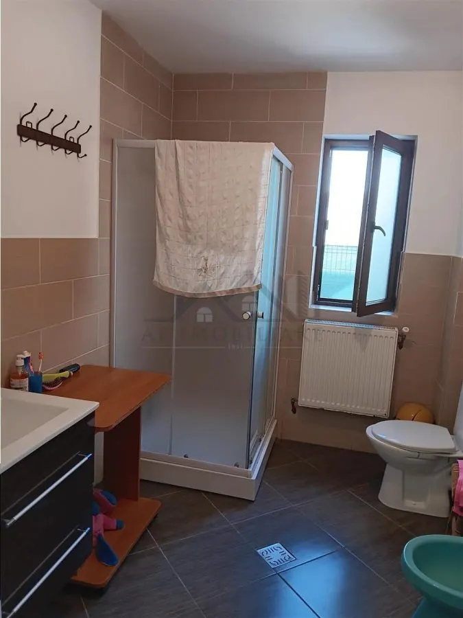Villa P+1, 193 sqm habitables, terrain 300 sqm, tous services, Lunca Cetatuii - foto 16