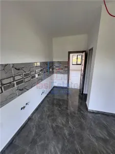 Maison Plain-Pied 4 Chambres 2 Salles de Bain Terrasse Sous-Sol Valea Adanca - foto 11