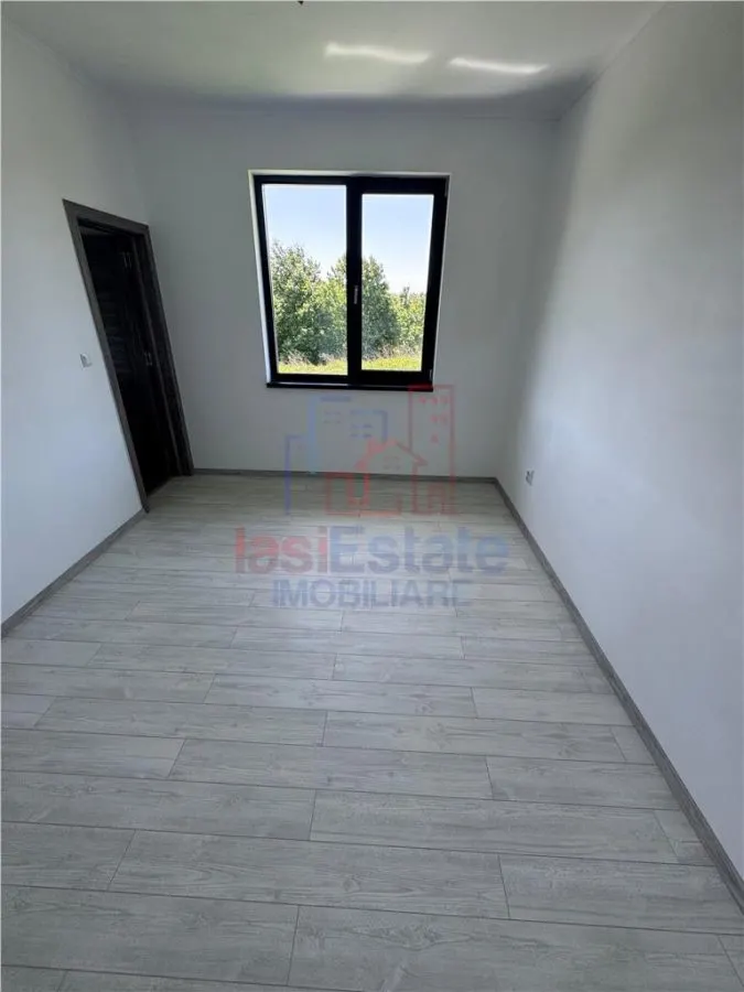 Maison Plain-Pied 4 Chambres 2 Salles de Bain Terrasse Sous-Sol Valea Adanca - foto 5