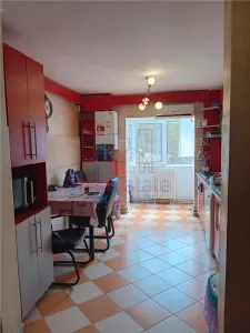 Appartement 3 Pièces, Premier Étage – 81 m², Boulevard Poitiers - foto 2