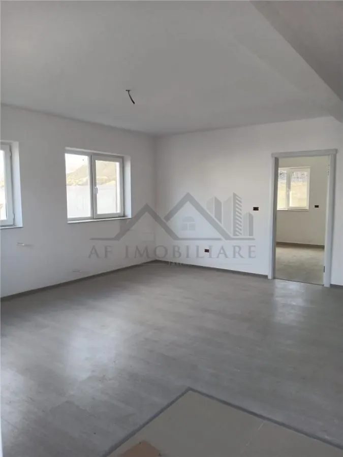 即时入住 | 钥匙交付 | 维萨尼 P+1 双层别墅，主街道位置 - foto 3