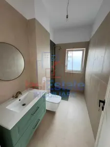 Villa Exceptionnelle à Valea Lupului, 160 m² Utiles - foto 3