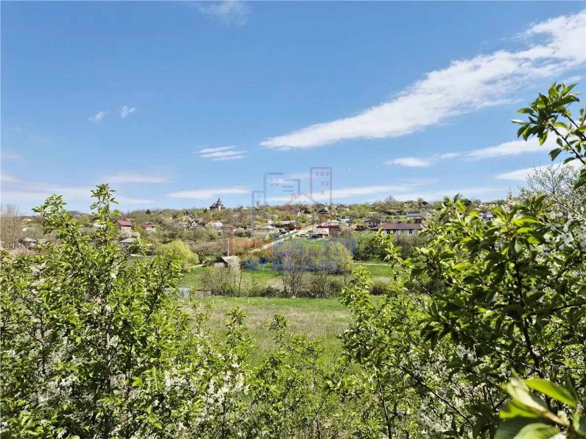 Terrain Constructible 1.220 m², Orzeni - Holboca - foto 1