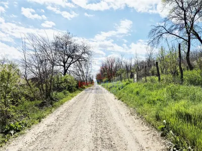 Terrain Constructible 1.220 m², Orzeni - Holboca - foto 4