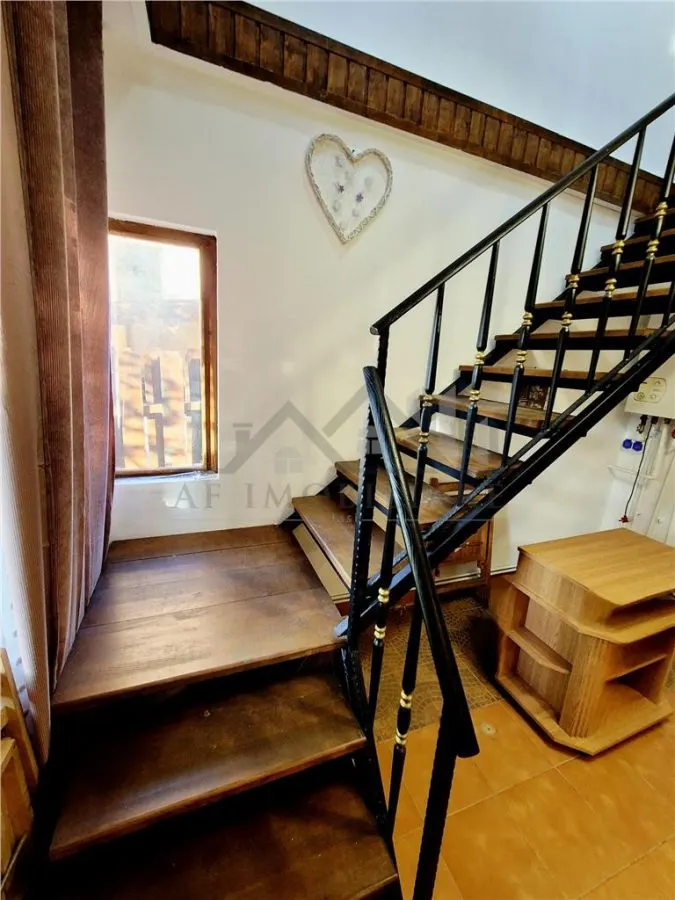 Casa de Cuatro Dormitorios en Venta en Tatarasi, Iasi - foto 14