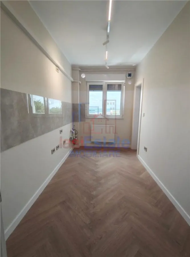 Oferta Rara - Copou - Parc - Apartament 4 camere cu garaj si boxa - foto 18