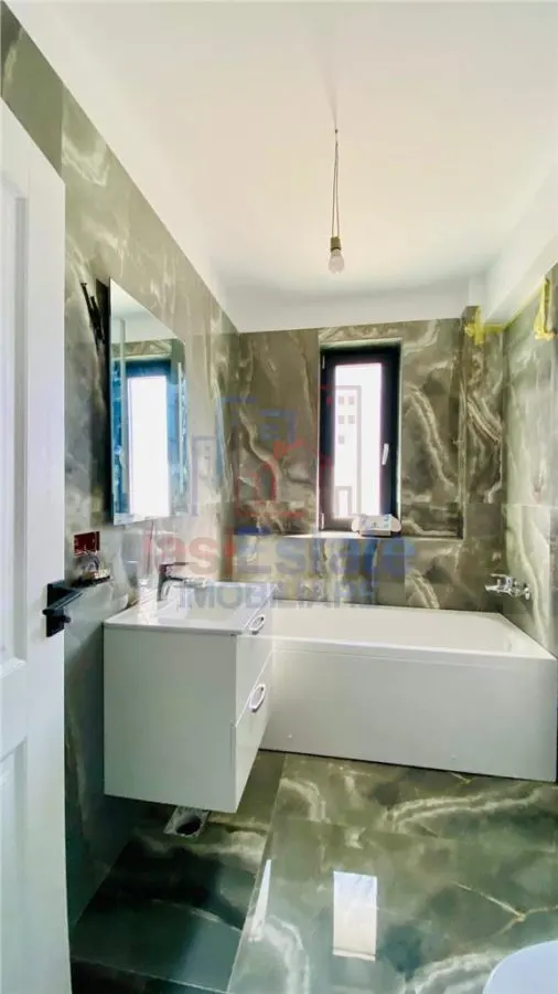 Appartement 1 Chambre, Hlincea, 40 m² avec Parking - foto 12