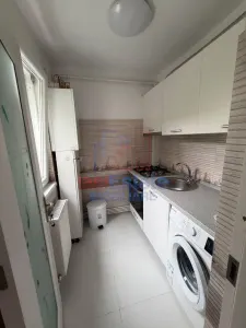 Appartement 2 Chambres à Vendre à Tătărași - 1er Étage, Chauffage Individuel, Meublé - foto 6
