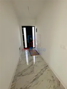 Maison 4 Chambres, 2 Salles de Bain à Vorovesti - foto 9