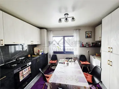 Maison Individuelle, Entièrement Meublée avec Garage - foto 8
