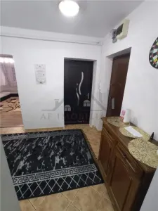 Location - Podu Ros - Appartement 4 Pièces - foto 9