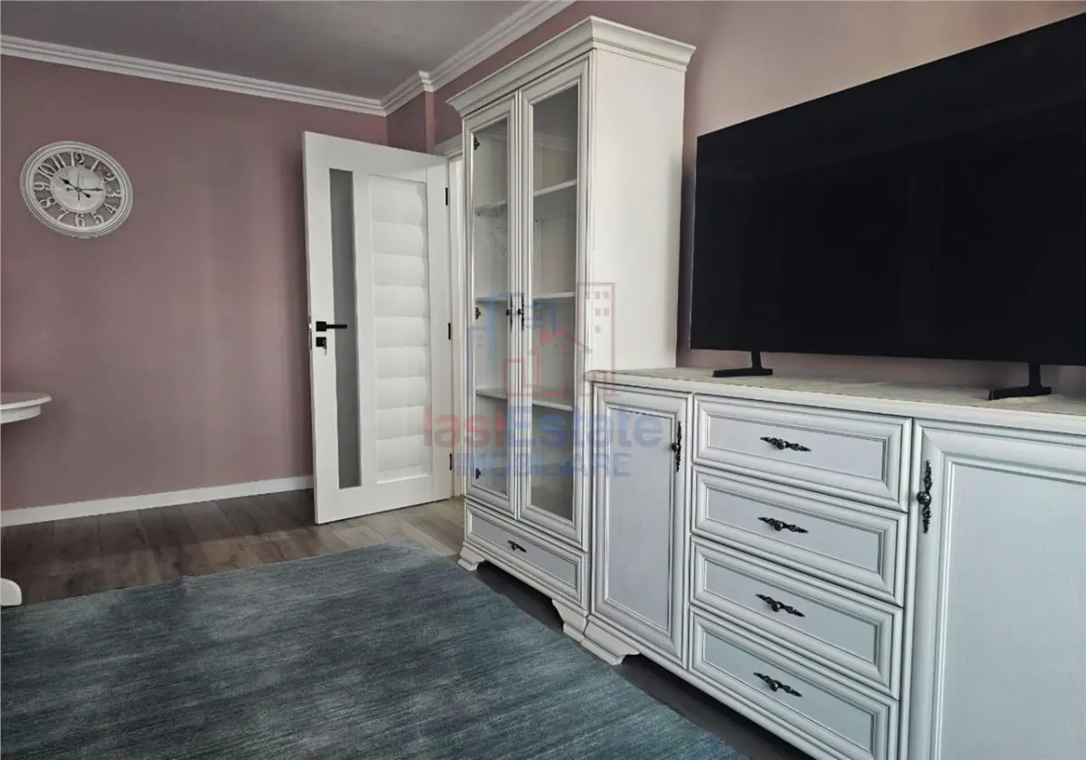 Apartamento 3 Dormitorios Pacurari - Moara de Foc - foto 2