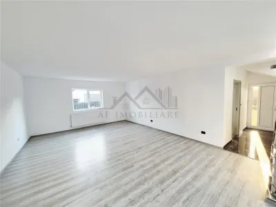 Villa Individual en Vorovesti-Miroslava - foto 4