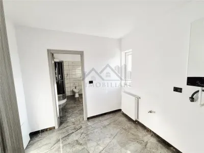 Villa Individual en Vorovesti-Miroslava - foto 9