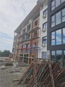 Apartment with 2 bedrooms for sale 55 sqm in Valea Lupului - Valea Lupului
