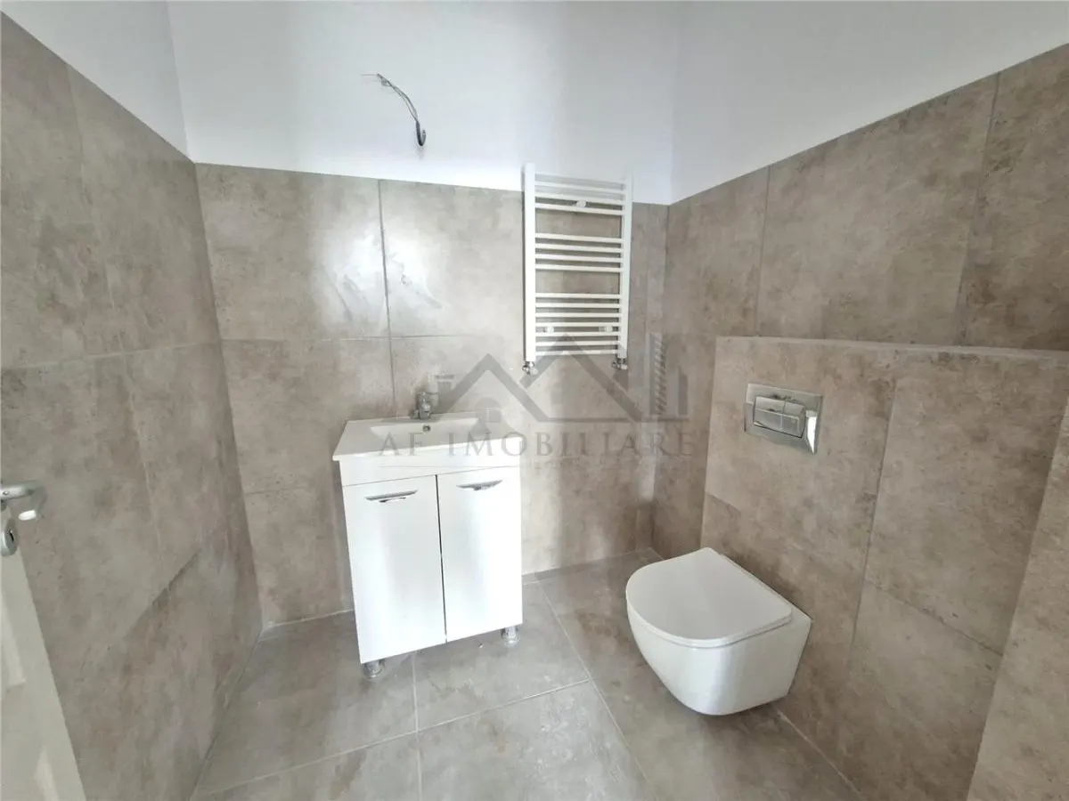 Location - Copou - Espace Commercial 108 m² Azimut - foto 12