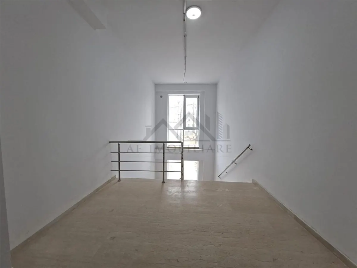 Location - Copou - Espace Commercial 108 m² Azimut - foto 17