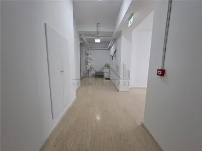 Location - Copou - Espace Commercial 108 m² Azimut - foto 10