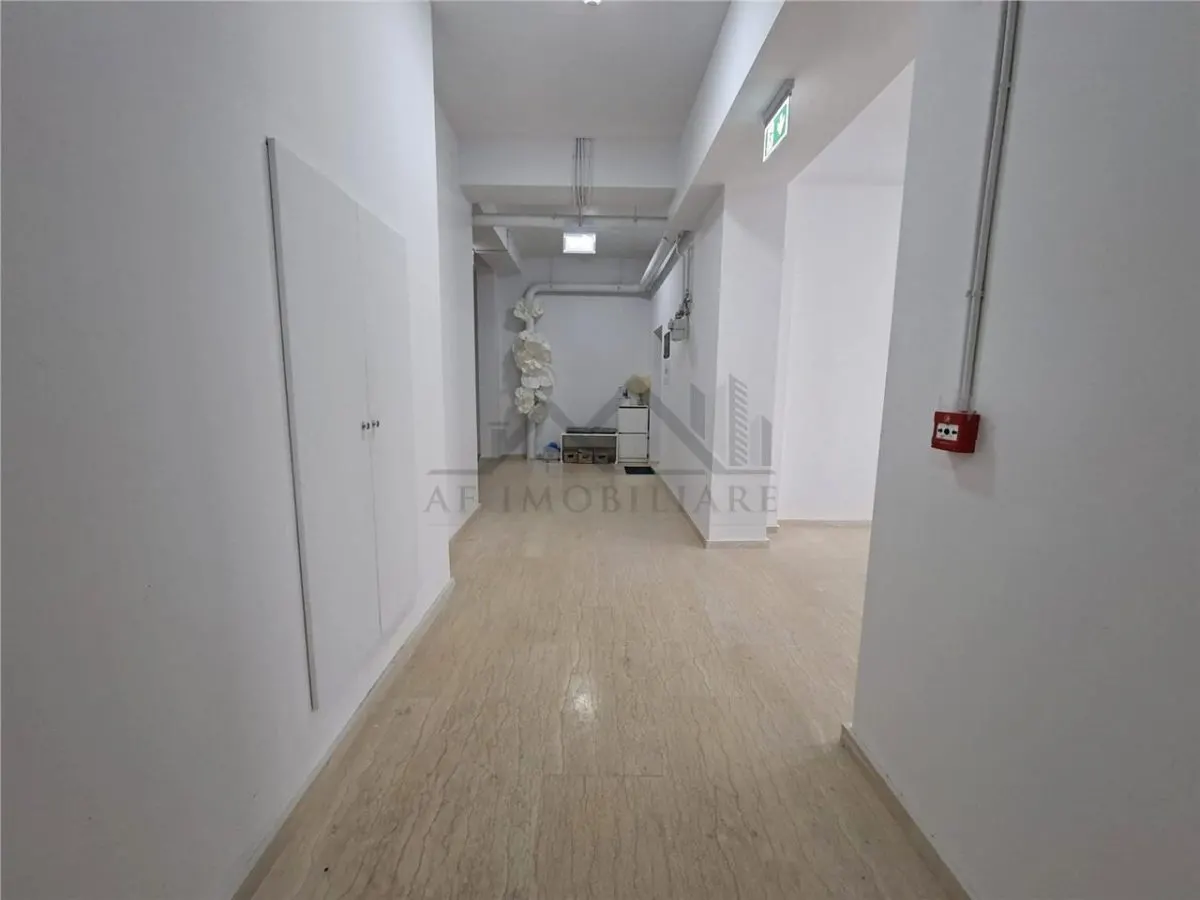 Location - Copou - Espace Commercial 108 m² Azimut - foto 10