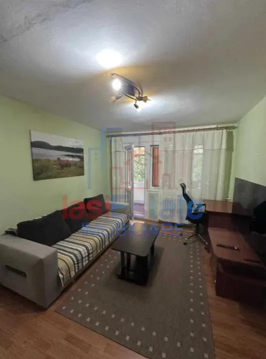 Appartement Trois Chambres à Podu Ros, Iași - foto 3
