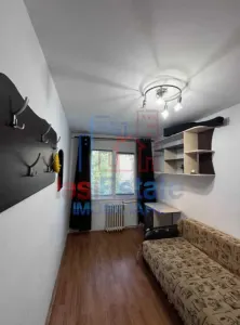 Appartement Trois Chambres à Podu Ros, Iași - foto 4