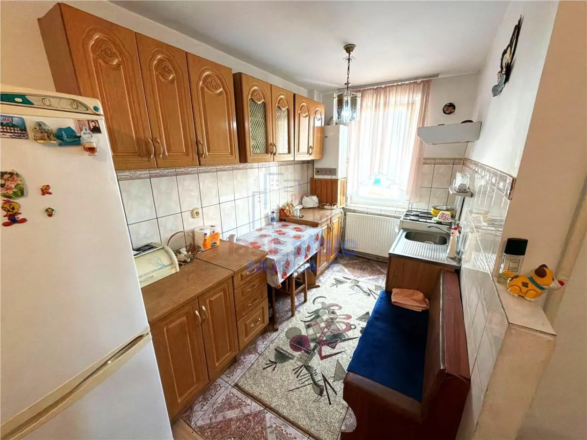 Appartement Deux Chambres avec Distribution Dégagée Près de l'Hôtel Roman - foto 6