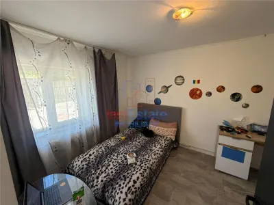 Maison 3 Chambres avec Terrain à Miroslava, Notariat Iulia Pădurarului - foto 5