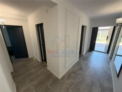 Maison 3 Chambres avec Terrain à Miroslava, Notariat Iulia Pădurarului - foto 7