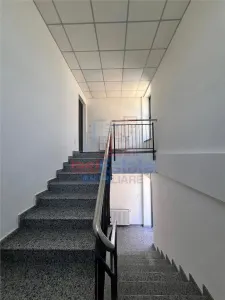Oficina 108 m² con Terreno 866 m², Dos Accesos, Frente a Metro - foto 2