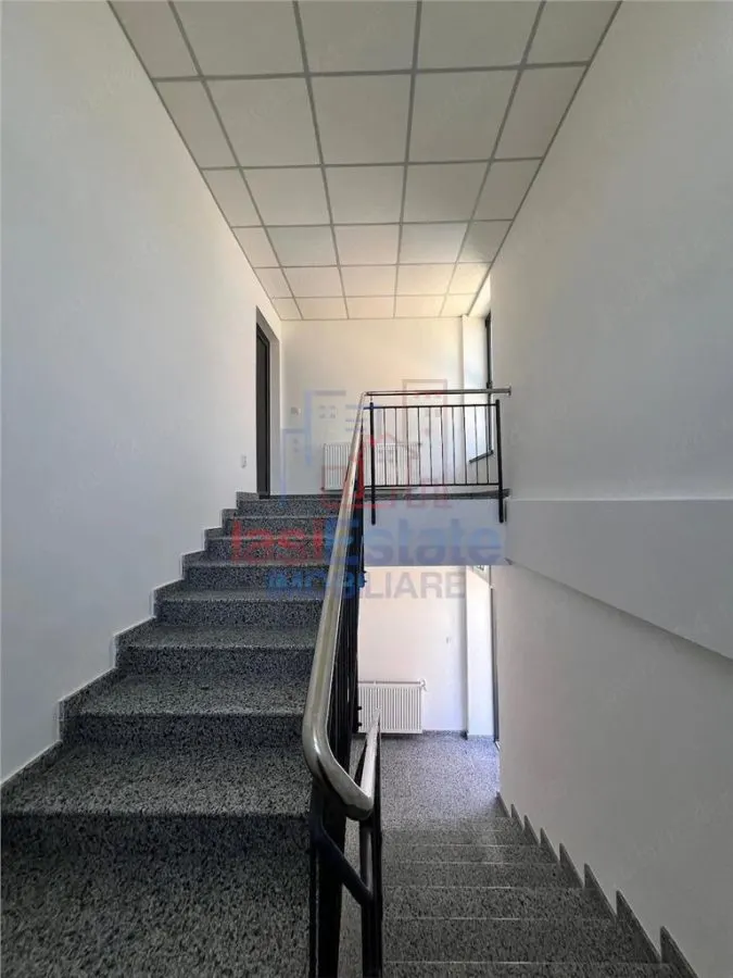 Oficina 108 m² con Terreno 866 m², Dos Accesos, Frente a Metro - foto 2