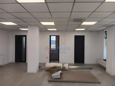 Oficina 108 m² con Terreno 866 m², Dos Accesos, Frente a Metro - foto 6