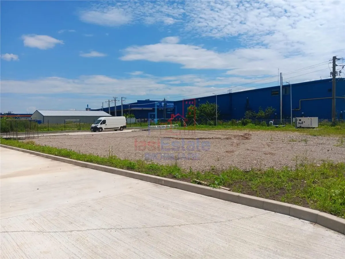 Oficina 108 m² con Terreno 866 m², Dos Accesos, Frente a Metro - foto 9
