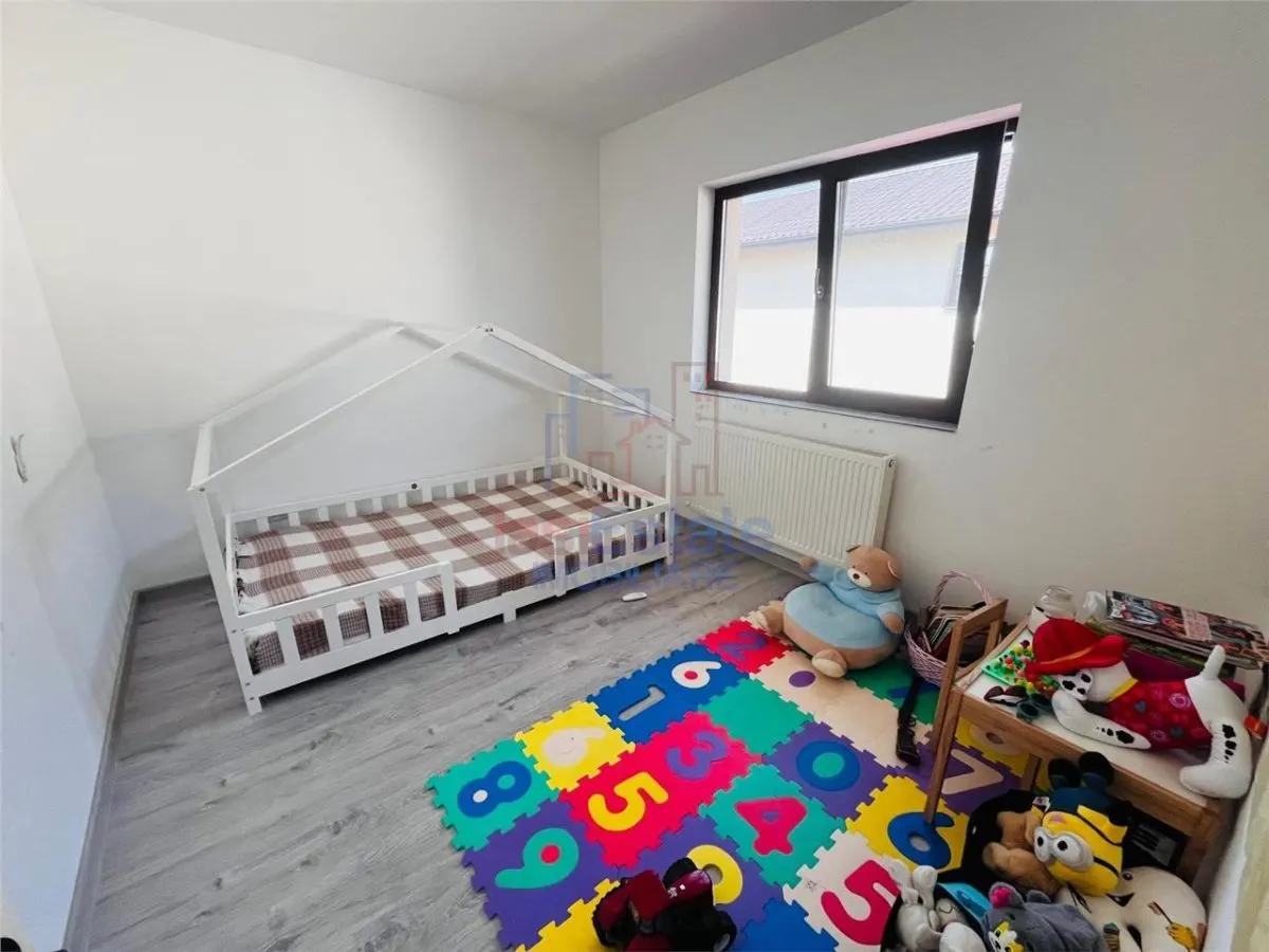 无佣金 - 米罗斯拉瓦区4卧2卫家具齐全住宅 - foto 7